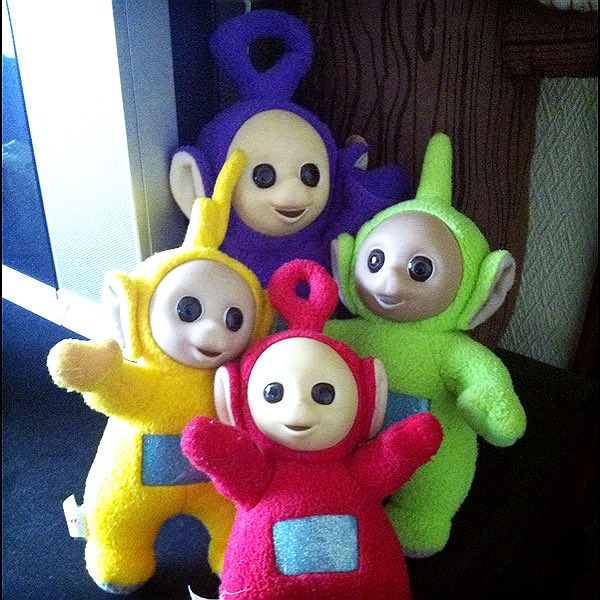 mm_queenbee's tweet photo. 子どもって狭量。ちょっとでもはみ出た子を虐める。でもそれは一面正しいですよ、物の善悪がまだわからない子どもなのに、清濁併せ呑ませたら、とんでもないことになる。 大人となって色々学んで、器が大きくなっていくべきなんです。 https://t.co/zsszqqzVdI