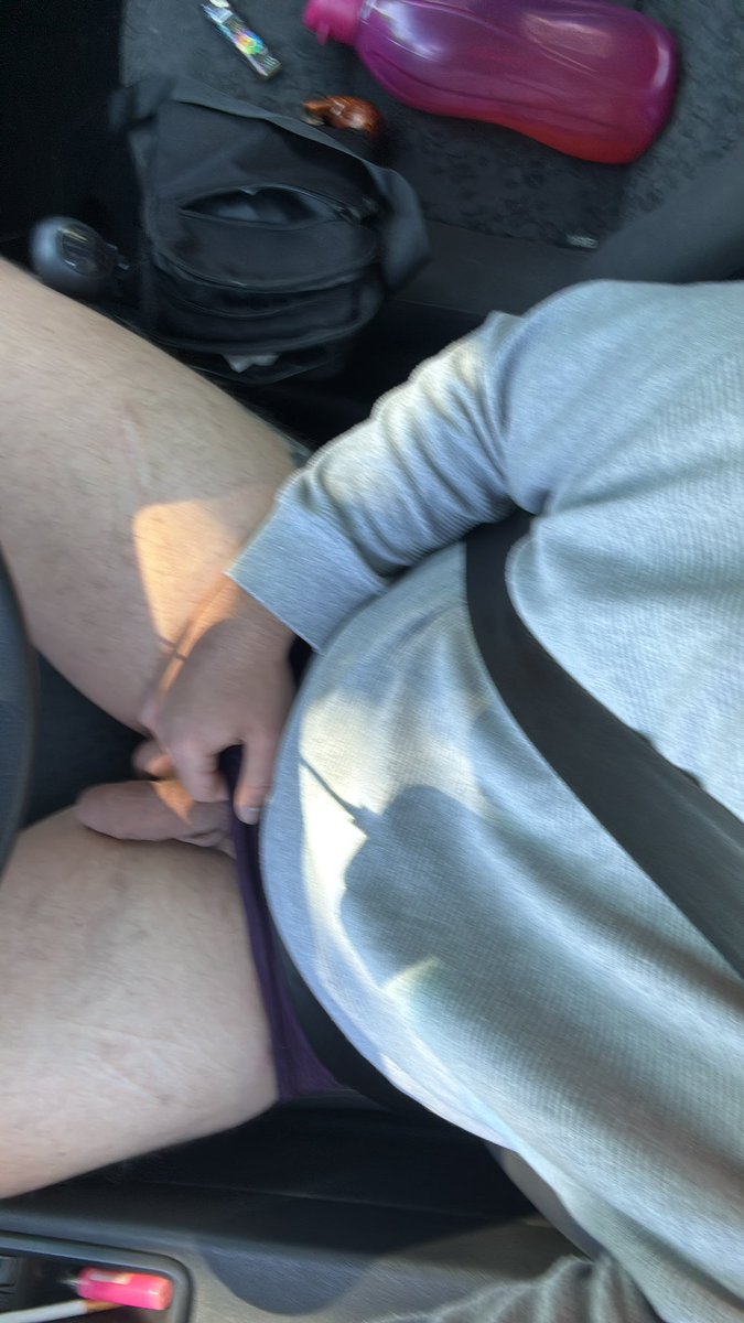 Vers24benoni's tweet photo. Chilling in my car sitting by the dam #publicindecincy #kaalgat #gayboy https://t.co/UGFmaz4HrL
