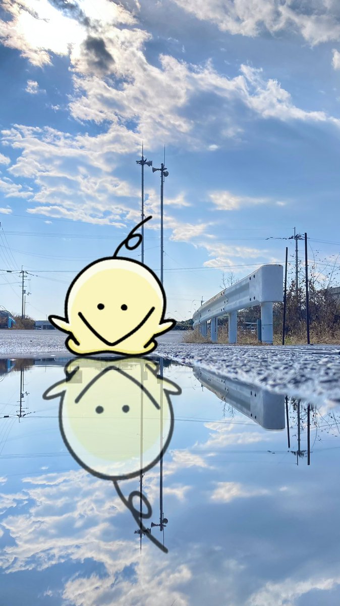 dorakota1293's tweet photo. Oちゃんと鏡の世界

#新オバケのQ太郎 #O次郎 
#バケラッタ #Oちゃんイラスト https://t.co/0bHZ1rN3uA