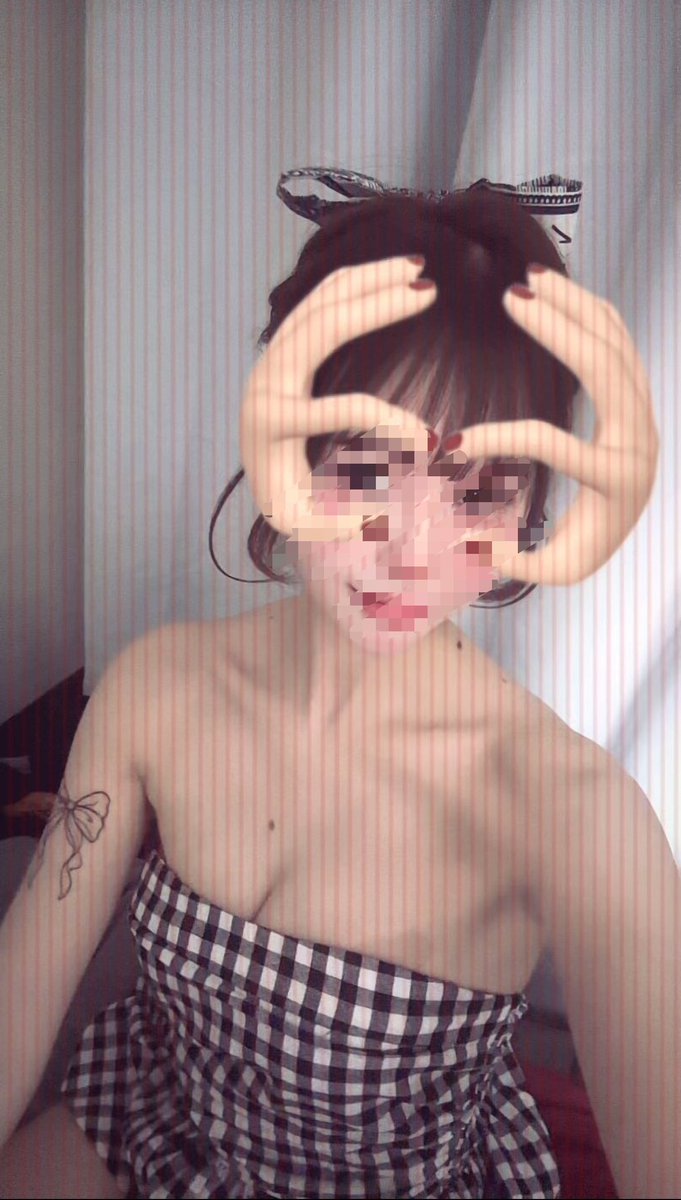 kananop7it's tweet photo. 団子ヘアにしましたっ🤭🤭🤭💗💗💗

今しか味わえない素人感❤️‍🔥😩❤️‍🔥😩

それがなくなる前に、、、、❤️‍🔥 https://t.co/0oKUv3cnQg