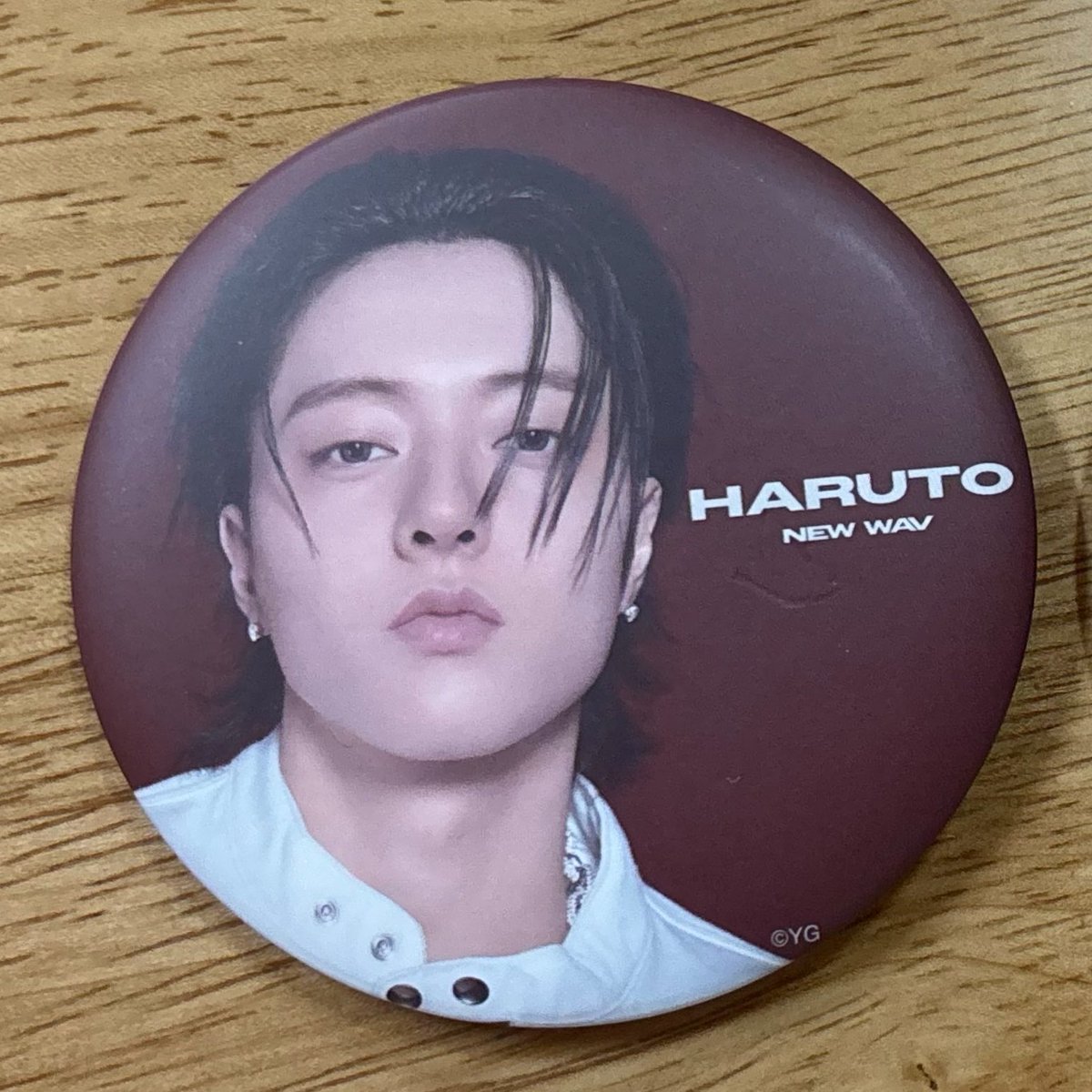 ick_di's tweet photo. TREASURE 交換　NEW WAV 缶バッジ POPUP

【譲】　ハルト🦋
【求】　アサヒ🤖　

郵送orザステ手渡し

#TREASURE交換 https://t.co/nXvKMzE6nw