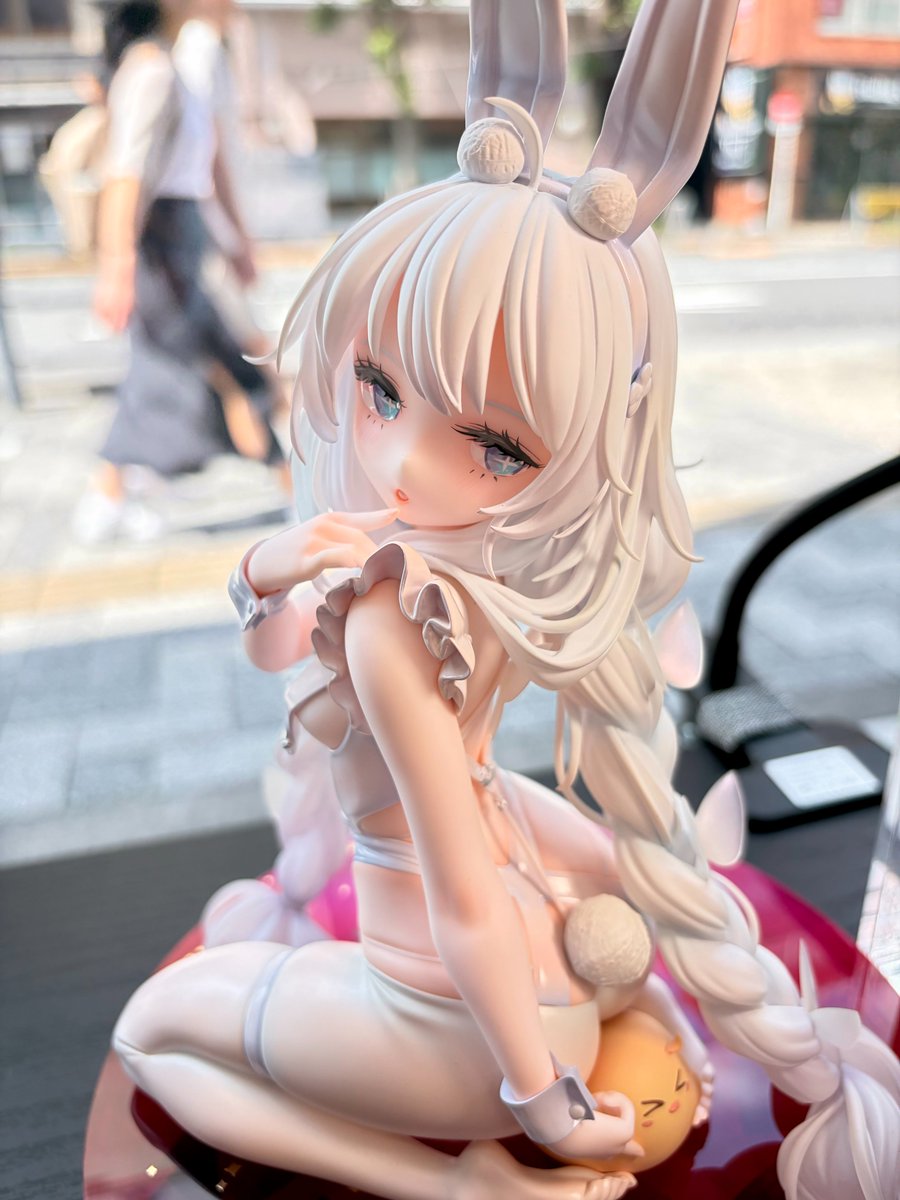 figureTokyo_02's tweet photo. ＼ご予約受付中🐇／

ご好評につき、
『#アズールレーン』
「ル・マラン 昼寝好きのラピヌ」が待望の再販決定！

美しい造形と1/4スケールならではの迫力を、この機会にぜひお迎えください✨

📍ご予約はこちら
➤https://t.co/rIkb0cZ6sE

📍【TF edition】も同時受付中✨
➤https://t.co/vl0Y7CRimW

※実物は「東京フィギュアAKIBAGallery」にて展示中
#アズレン