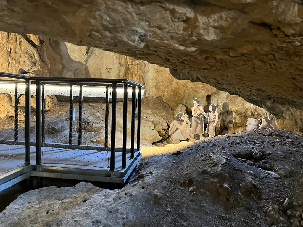 marqalicante's tweet photo. La Cova de l´Or, en #Beniarrés, cierra el domingo 1⃣2⃣ de julio la temporada de visitas al Museo de Sitio por los rigores del verano
https://t.co/9CbAApjlfL https://t.co/DTeImRfvAv