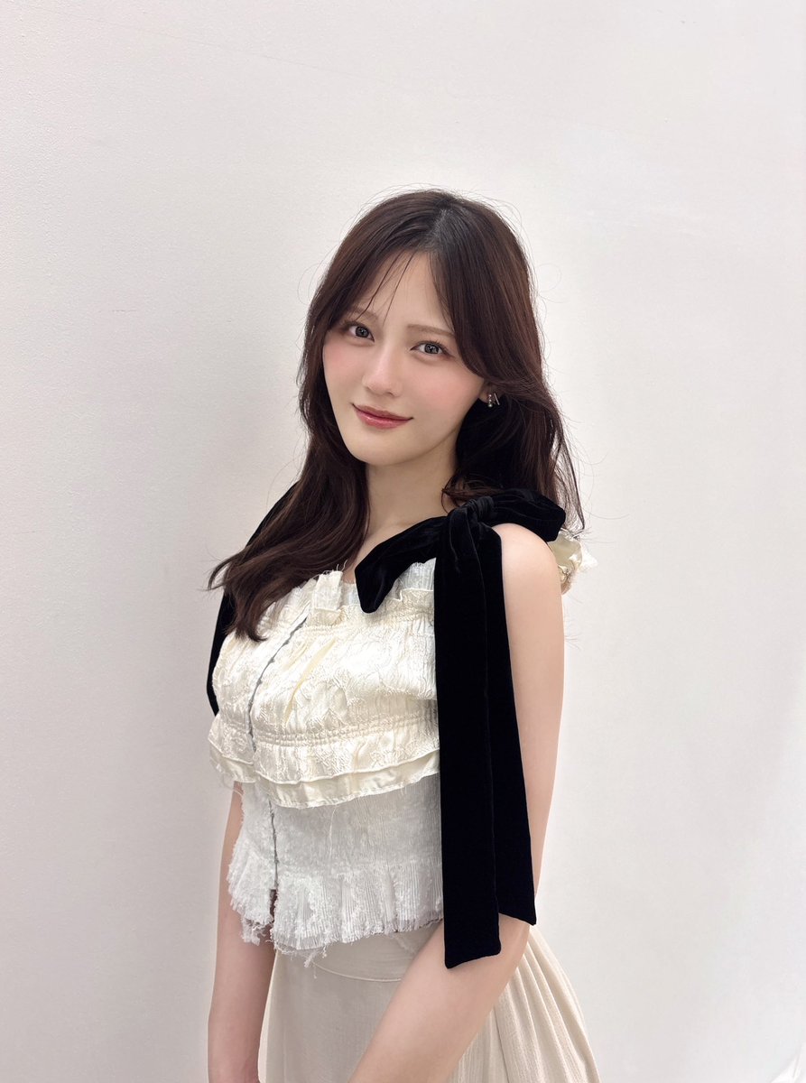 takamatsuhitomi's tweet photo. 『 Ririmew 』のブランドミューズに
＝LOVEが就任いたしました🤍

お気に入りのアイテムが沢山です✨

皆様にブランドの魅力を
さらにお届けしていきたいです♡

これからの情報も
是非チェックしてくださいねっ♪ https://t.co/109Q9OtlTy
