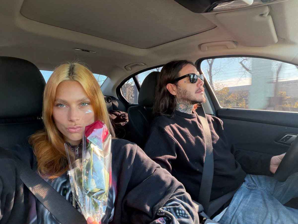 zenereaccess's tweet photo. 📲 IG | Valentina: "girls trip y tomás💌" https://t.co/pxbKSPl0xg