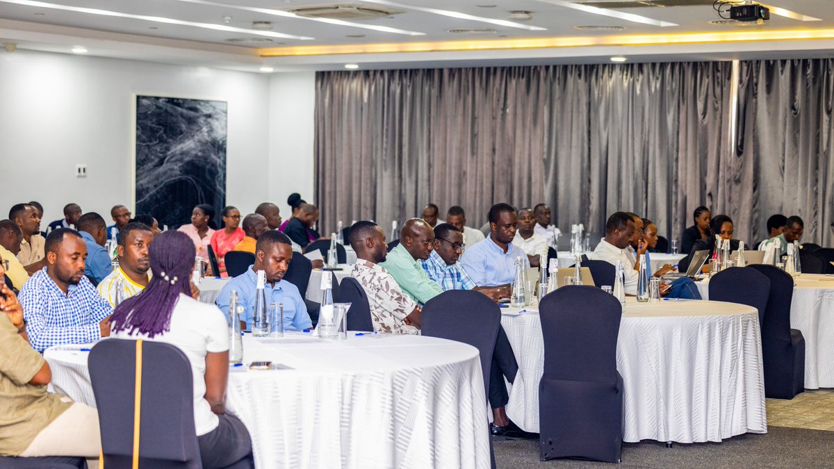 RwandAgriExport's tweet photo. Today, #NAEB convened Coffee Sector Stakeholders Meeting to discuss strategies for strengthening Rwanda's coffee sector through enhanced quality, increased productivity and expanded market access through the #BestofRwanda .

NAEB's Chief Operations Officer @Sanurujeni urged all stakeholders to intensify the efforts and collaboration to drive the sustainable growth and competitiveness of Rwanda's coffee sector.

#RwandaCoffee