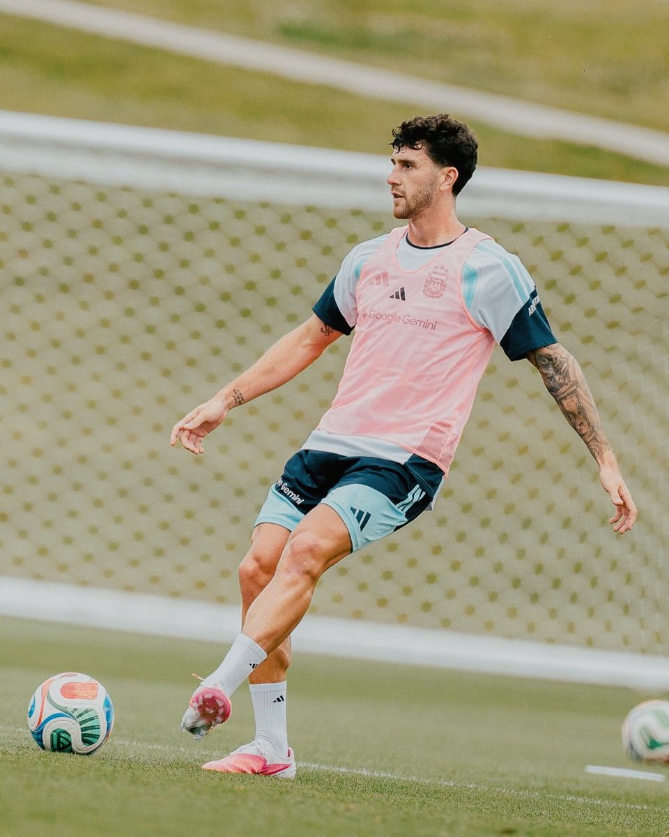 SpursOfficial's tweet photo. Ready for battle ⚔️

Cuti and Marcos preparing to face Cape Verde with Argentina in the Round of 32 🇦🇷 https://t.co/E6DXdbTUUk