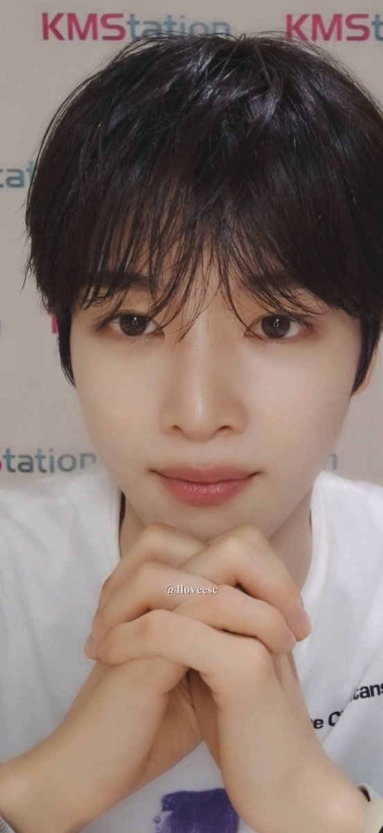 lloveesc's tweet photo. 260703 #성찬 천사실존 https://t.co/pj2L3MJ7bZ