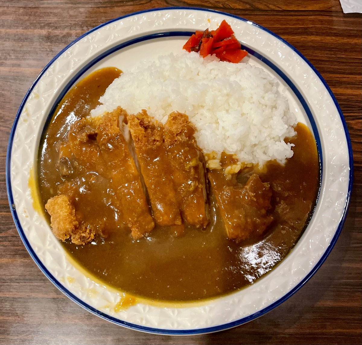birdrush's tweet photo. 「キャンティ」で「カツカレー」を頂きました🍛🐓 美味しかったです。

#鳥急ぎ https://t.co/qyrkcaiMtq