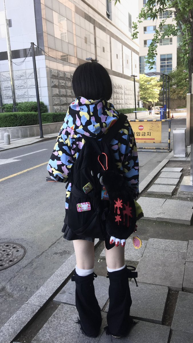 1c0n1cc's tweet photo. 글루미베어 팔 진짜 무겁네~~!! https://t.co/KBW46mcteR