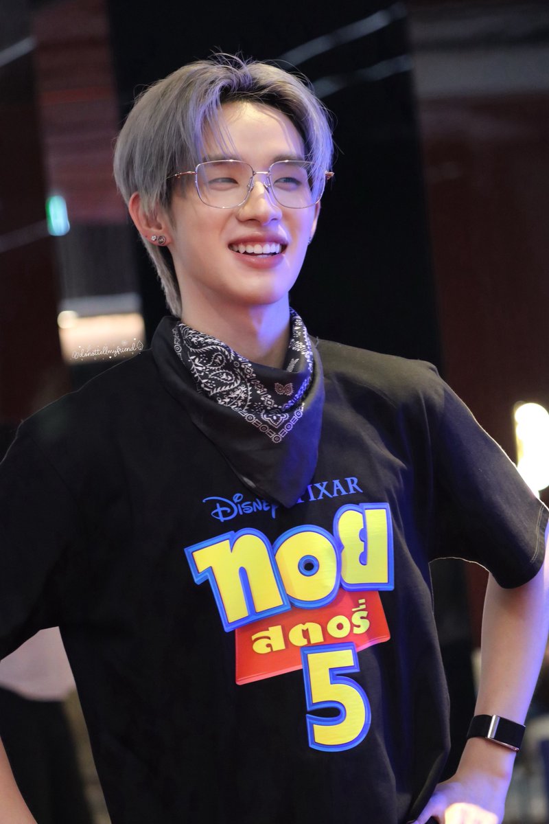 donottellmyfnd's tweet photo. ตอนน้องฮงเดินมาเห็นกุมท้อง แต่พอเจอฟค.ก็ยิ้มหวานแย้วววว หายไวๆนะคับบบ 🫳🏻

TOYSTORY5 LYKYOU AND BRO
#SFxHongTuiLegoLykyou
#hongshihoshi @hongshihoshi03 #LYKN https://t.co/ysKQ55OLIa