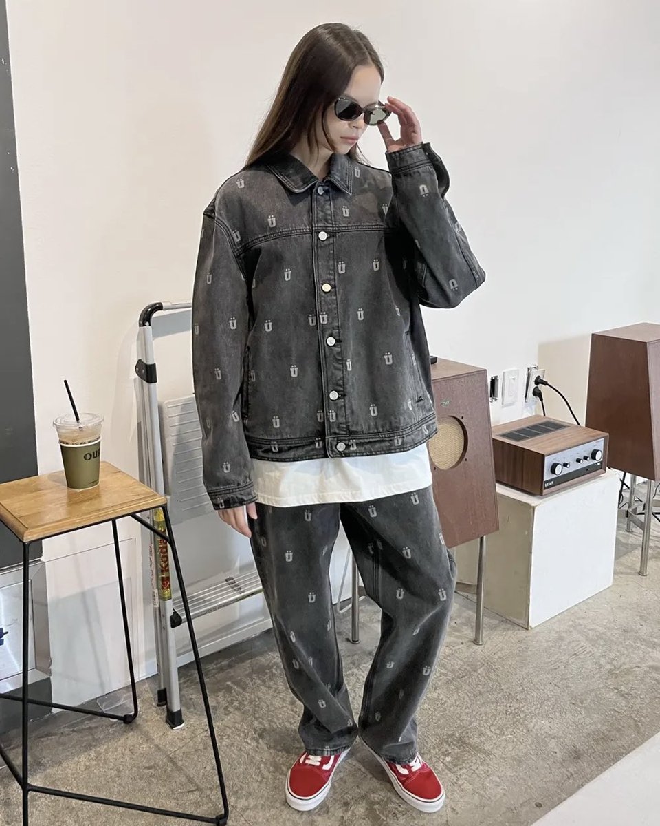 magic_backup7's tweet photo. WTS LFB PH GO

90% Off 🎉
(might get soldout anytime)

ISTKUNST
uuu denim pants

black - L
blue - M &amp; L

780 only!

dp: 200
bal: 3 weeks after ordering
NETA https://t.co/4qwnK3uvnk