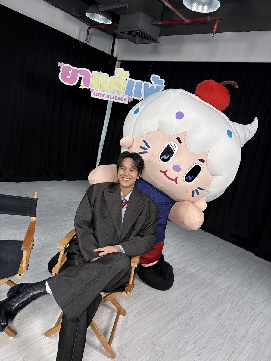 NILKNHAKE_'s tweet photo. ฝากเนื้อฝากตุวพะเอกเอมวีคนหย่อ เชอยี่คับ🍒
#ยาแก้แพ้NANONmv 
#NILKNHAKE @mynameisnanon https://t.co/NpYM3m0Dmh