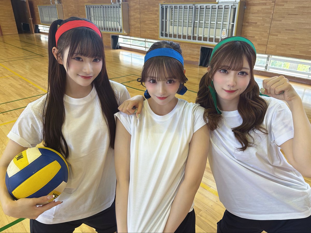 pixel_ribbon's tweet photo. もしぴくりぼちゃん学校にいたら…💭

The後輩な3人組とThe先輩な3人組なんだけど
ふぁぼんのみんなも解釈一致かなあ🎀✨✨

#PixelRibbon #ぴくりぼ https://t.co/HezIzc3OyT