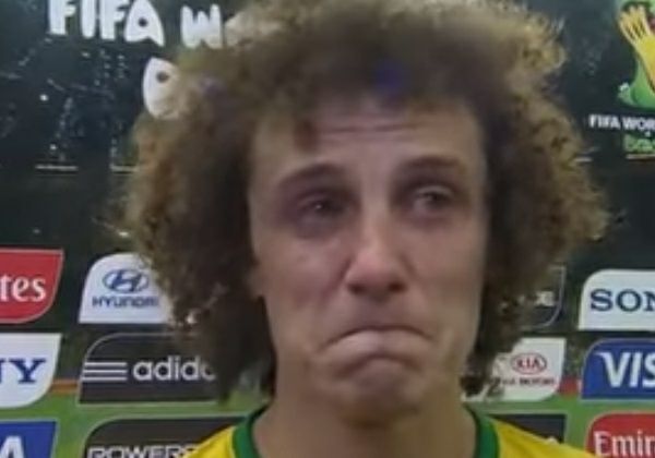 rodd__serling's tweet photo. Brasil perdendo pra Alemanha em casa / França perdendo pra Alemanha em casa https://t.co/pAczBxyMFx