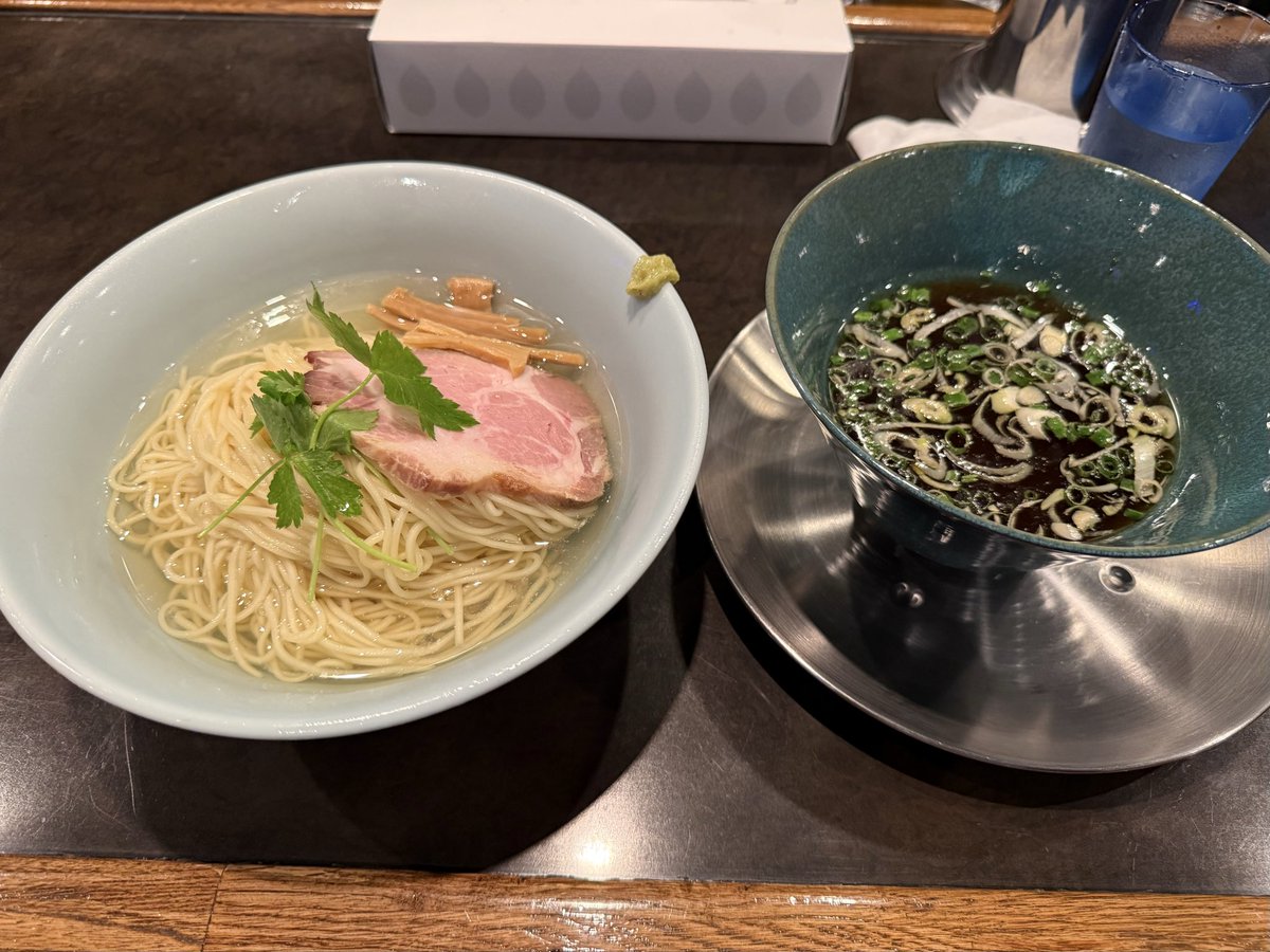 nition33's tweet photo. 1:麺屋フリスタさん
地鶏醤油の昆布出汁つけ麺

2:中本　豊川店さん
冷やし醤油タンメン

どちらもちょち遠いですが美味しかったです☺️ https://t.co/415eeHhHnc