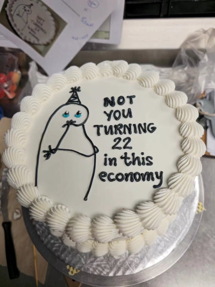 MaxVarstappan's tweet photo. Happy birthday to my sister, who’s always busy… sleeping. Wishing you all the happiness in the world. And maybe, try start listening to your brother a little more often. Here’s your mug for your birthday gift. Love you! https://t.co/biwMe0Dp97