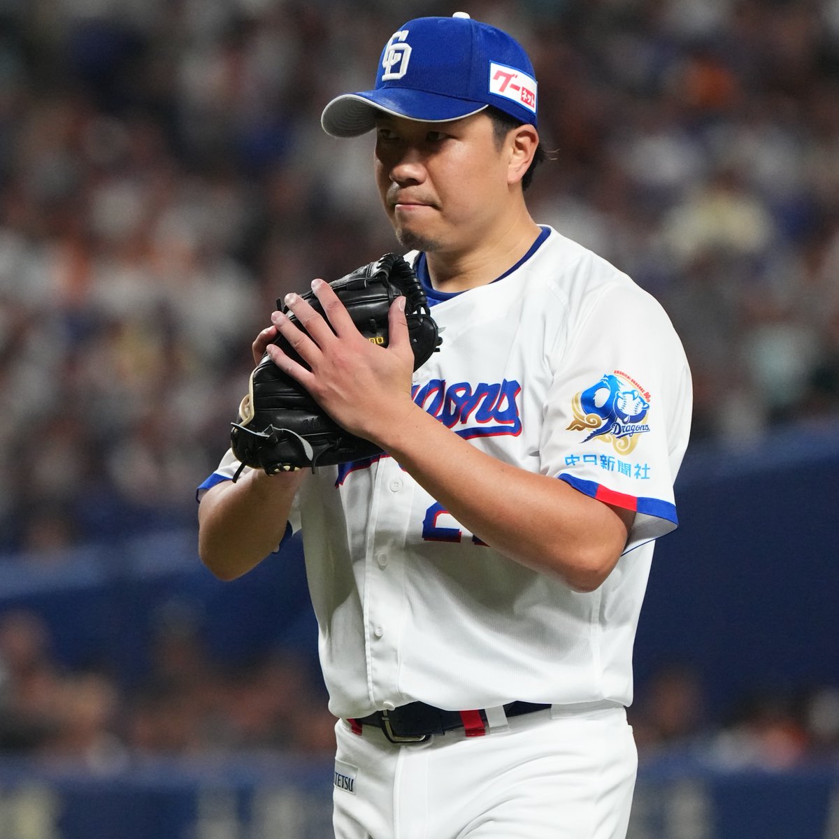 DragonsOfficial's tweet photo. ／
＃JERAセ・リーグ 速報⚾️
＼
中１ー０巨
本日の ＃月間JERAセ・リーグAWARD ノミネート選手はこちら✋
８回を２安打無失点、６勝目を挙げた ＃大野雄大 投手です。
ノミネート選手はこちら　https://t.co/npQIT8WvhE
JERA協賛特設ページ　https://t.co/2KJierPSp7
#JERA 　#灯セ
#どらほー https://t.co/rrPhFomRLr