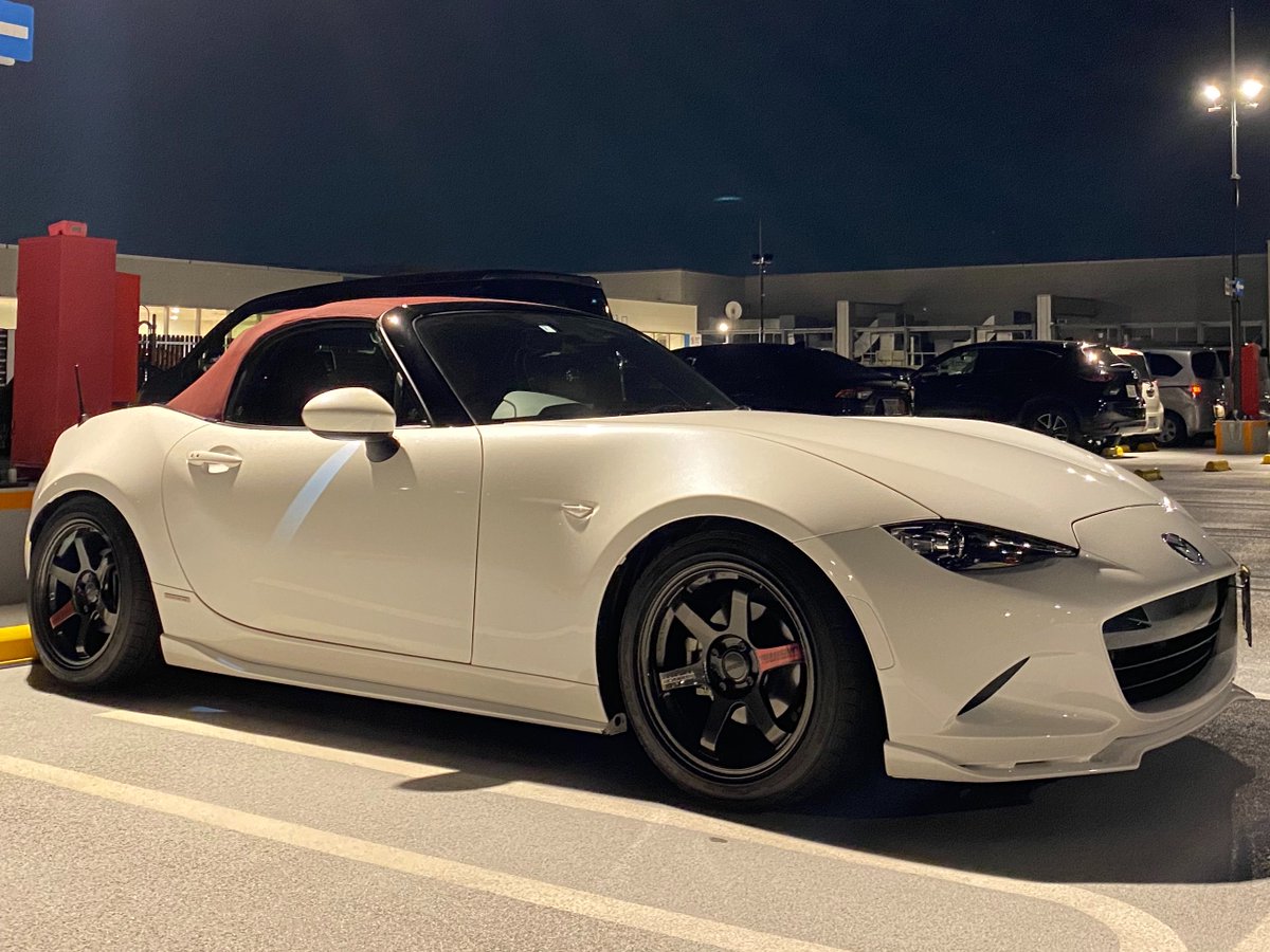 N216_R's tweet photo. 100周年記念車の限定ロードスター
売ります

TE37、BLAM製オーディオシステム組み、バーガンディ内装移植

内容的には新車+カスタムで500超えてる

2020年式 5.8万km MT

全部ついたままで、車体215万円はいかがでしょうか。欲しい方にはかなり破格だと思います。

#車売ります #ロードスター売ります https://t.co/W3BTrp6igA