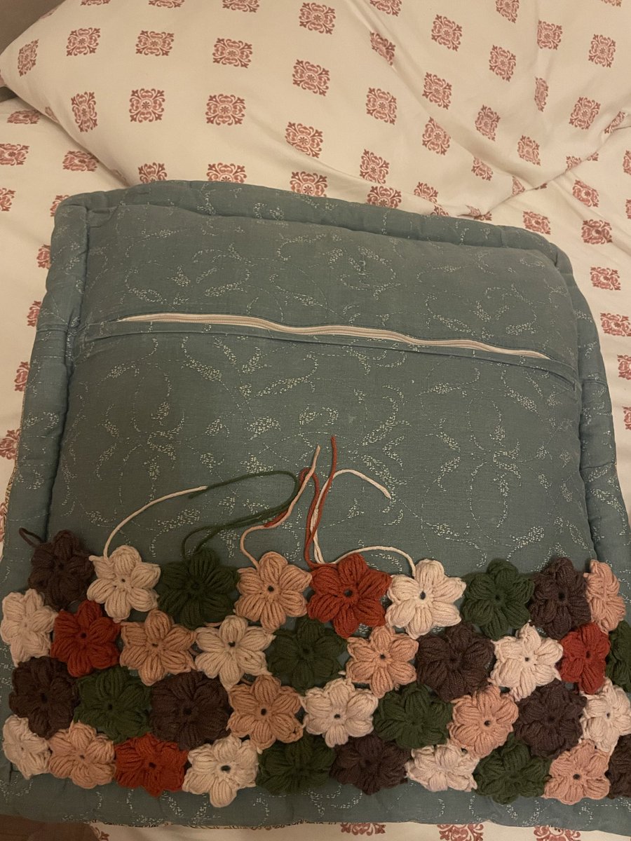 callmemanno's tweet photo. Last year I thought I was being delusional for wanting to attempt this. You know what’s delusional? Attempting it for a second time. My wrist is very unhappy https://t.co/Yqm30of4Uv