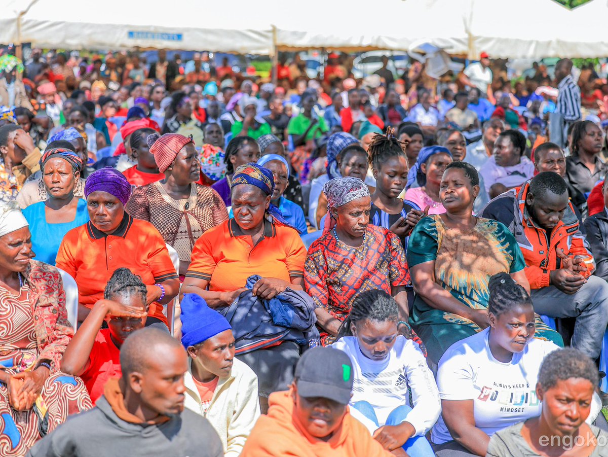 paulinenjoroge's tweet photo. Great women of Mosocho, thank you for all the love today. I love you right back! Tutaendelea kuwalinda. https://t.co/qX1eeMLN4m