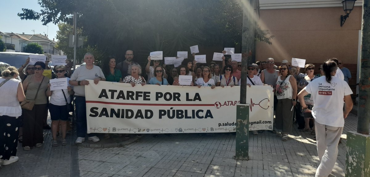 ccoogranada's tweet photo. CCOO apoya las concentraciones en #Atarfe y #SantaFe Fe que claman por unas urgencias dignas y y piden más personal y seguridad en los centros de salud

+INFO 🧐 https://t.co/F9xEalGALJ https://t.co/21nYFGgDEP