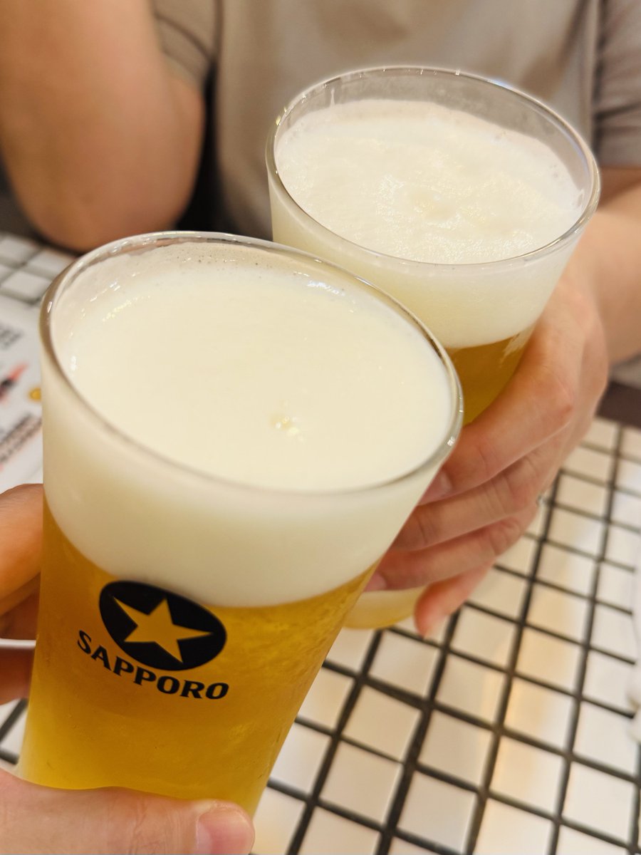 719915's tweet photo. 久しぶりにあげてみる〜
かんぱーい🍻
#ダイニチ食堂 https://t.co/r5reeuX5Pq