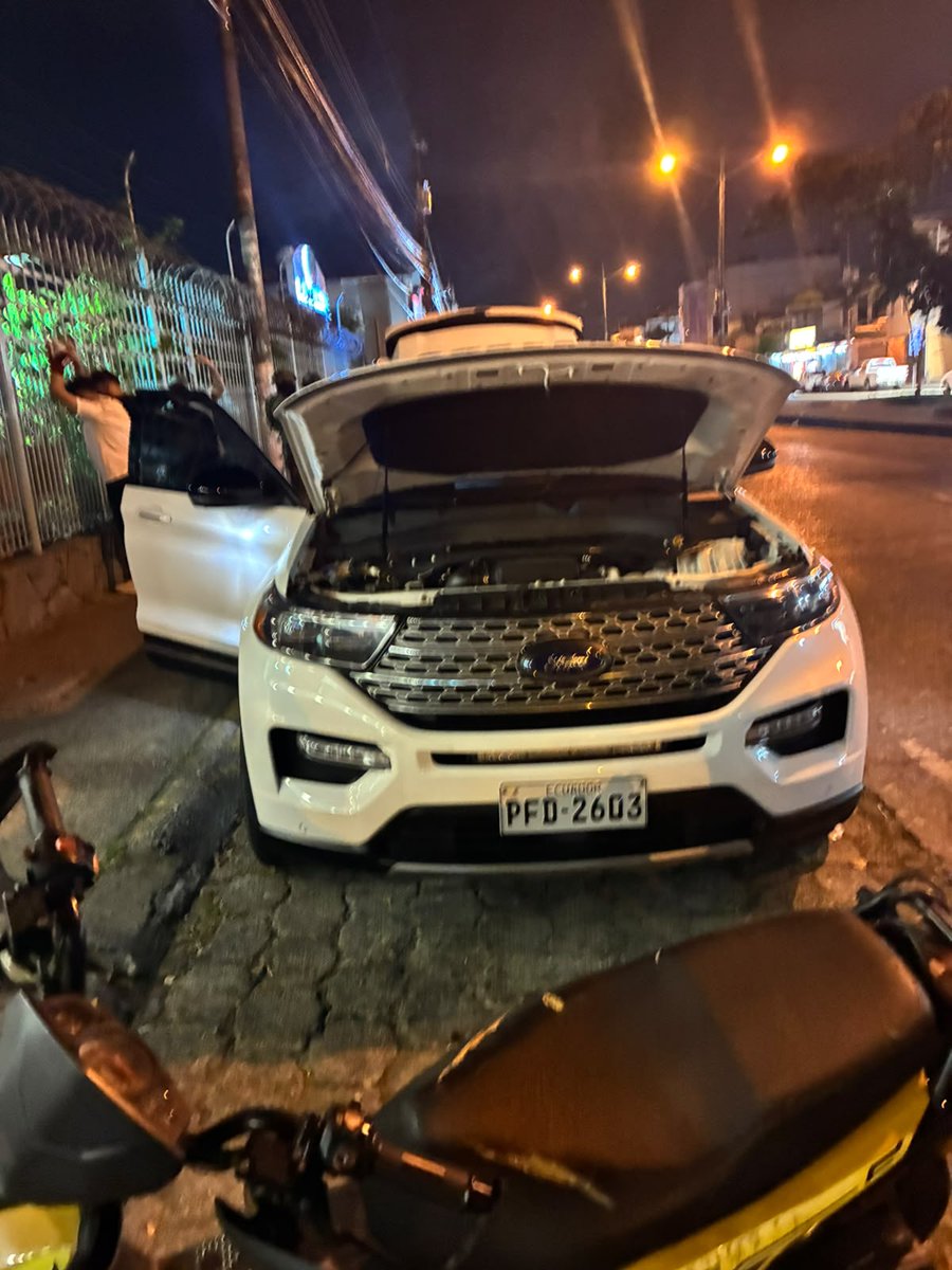 Fuerzas Armadas del Ecuador tweet media