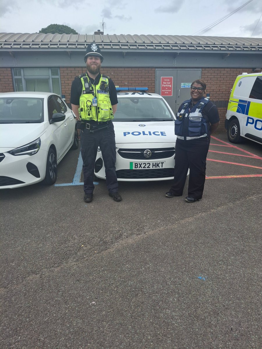 WalsallCouncil's tweet photo. Action is being taken across Walsall as part of #ASBAwarenessWeek.๐ถโโ๏ธ๐
Working alongside @BloxwichWMP, our Community Protection team has carried out targeted patrols using information from local residents to focus on areas where anti-social behaviour has been reported. https://t.co/FTMRDVmsOs