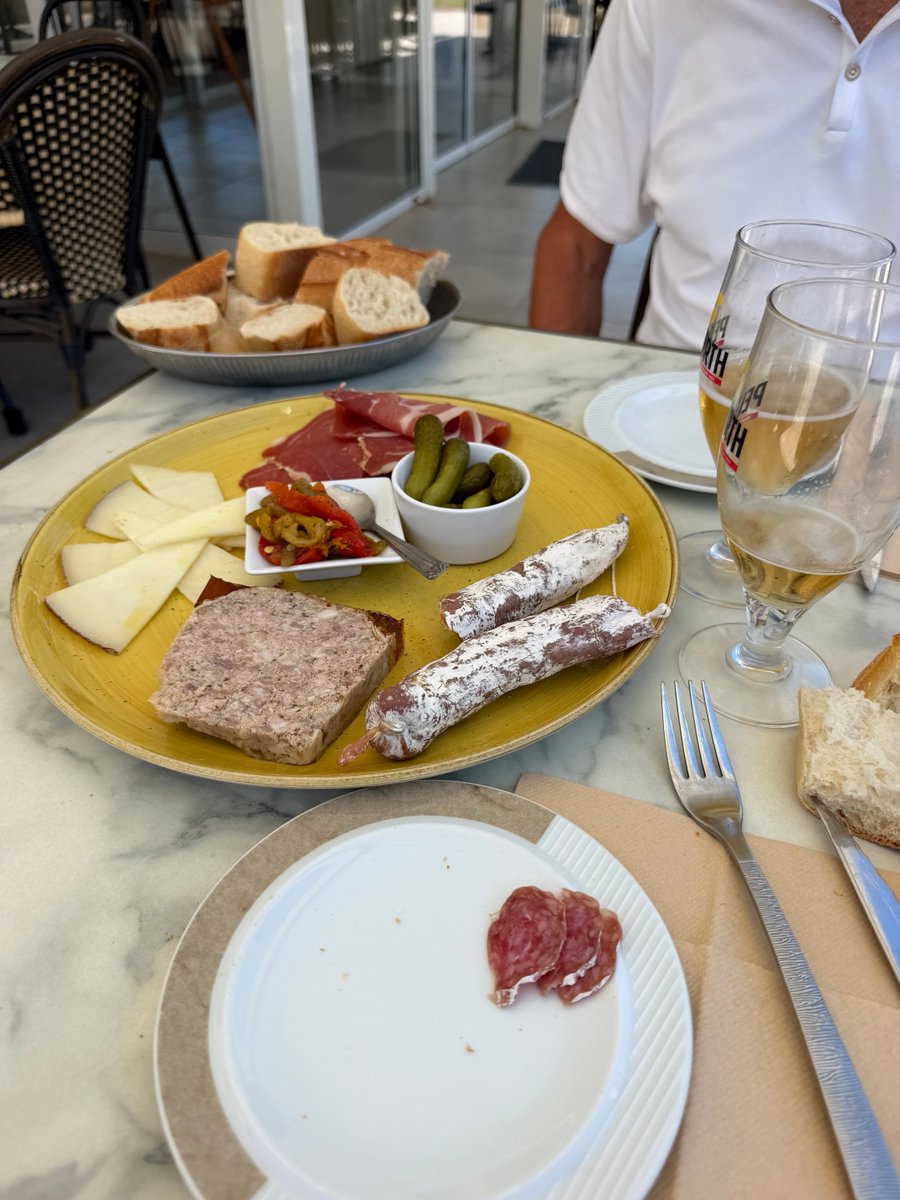 DocArnica's tweet photo. Après le sport, le réconfort ! https://t.co/gAYqlEKFPW
