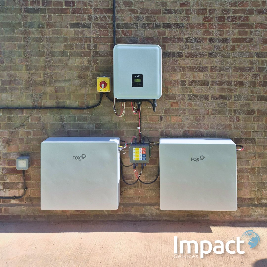 _impactservices's tweet photo. Our team has been in Reymerston completing a high-performance solar and battery installation, helping a family home store excess power and maximise round-the-clock efficiency with DMEG panels, Fox ESS battery storage and Bird Blocker protection. #SolarEnergy #ReymerstonSolar https://t.co/9DTwApjFCc