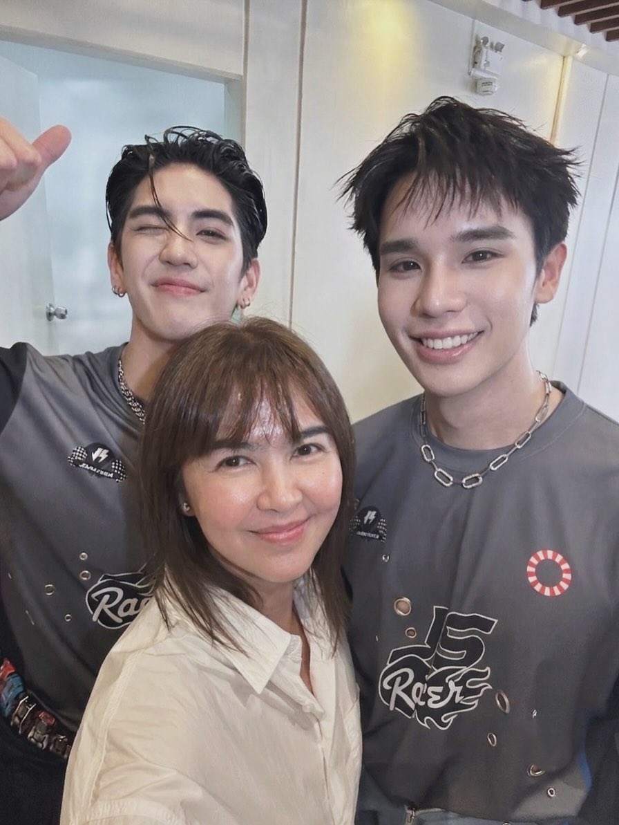 JimmyyjpHome's tweet photo. 💜🩵
IG : yossiebistro. update ✨
@jimmyyjp_
#jimmyyjp #Tiny https://t.co/lEr106TC7m