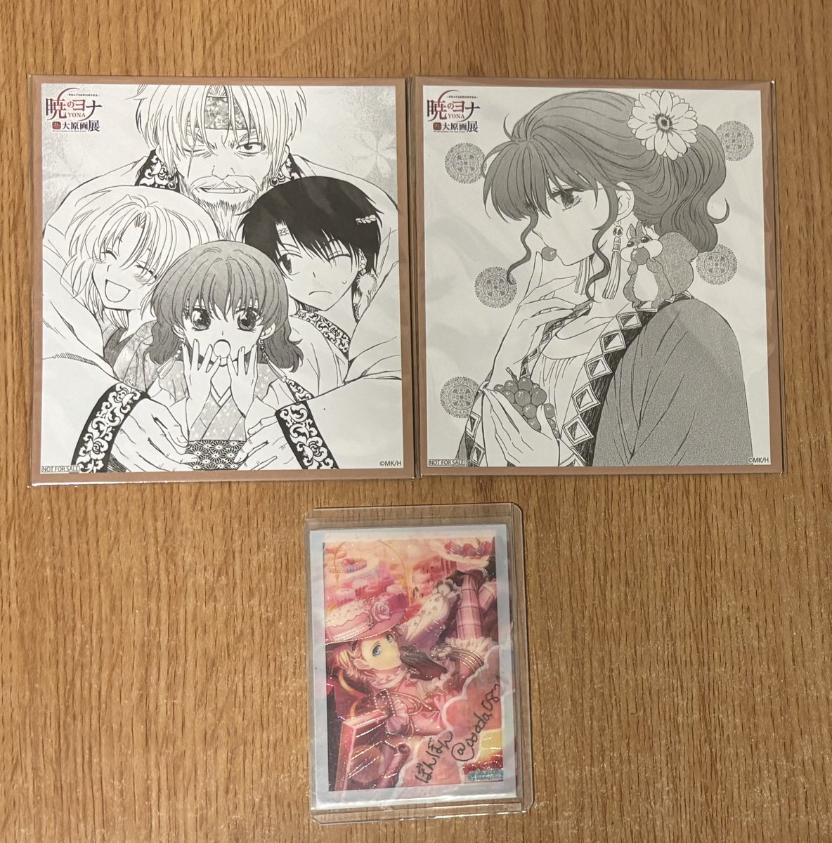 oooda0821's tweet photo. 交換 譲渡
暁のヨナ 大原画展 スクエア缶バッジ 描き下ろし 美麗 缶バッジ 特典 色紙

譲:画像1.2  ヨナ ハク ジェハ シンア ユン スウォン 

求:画像3.4 各1
    又は定価＋送料

郵送でのお取引。
検索からでもお気軽にお声掛け願います。 https://t.co/IYeuabtayr