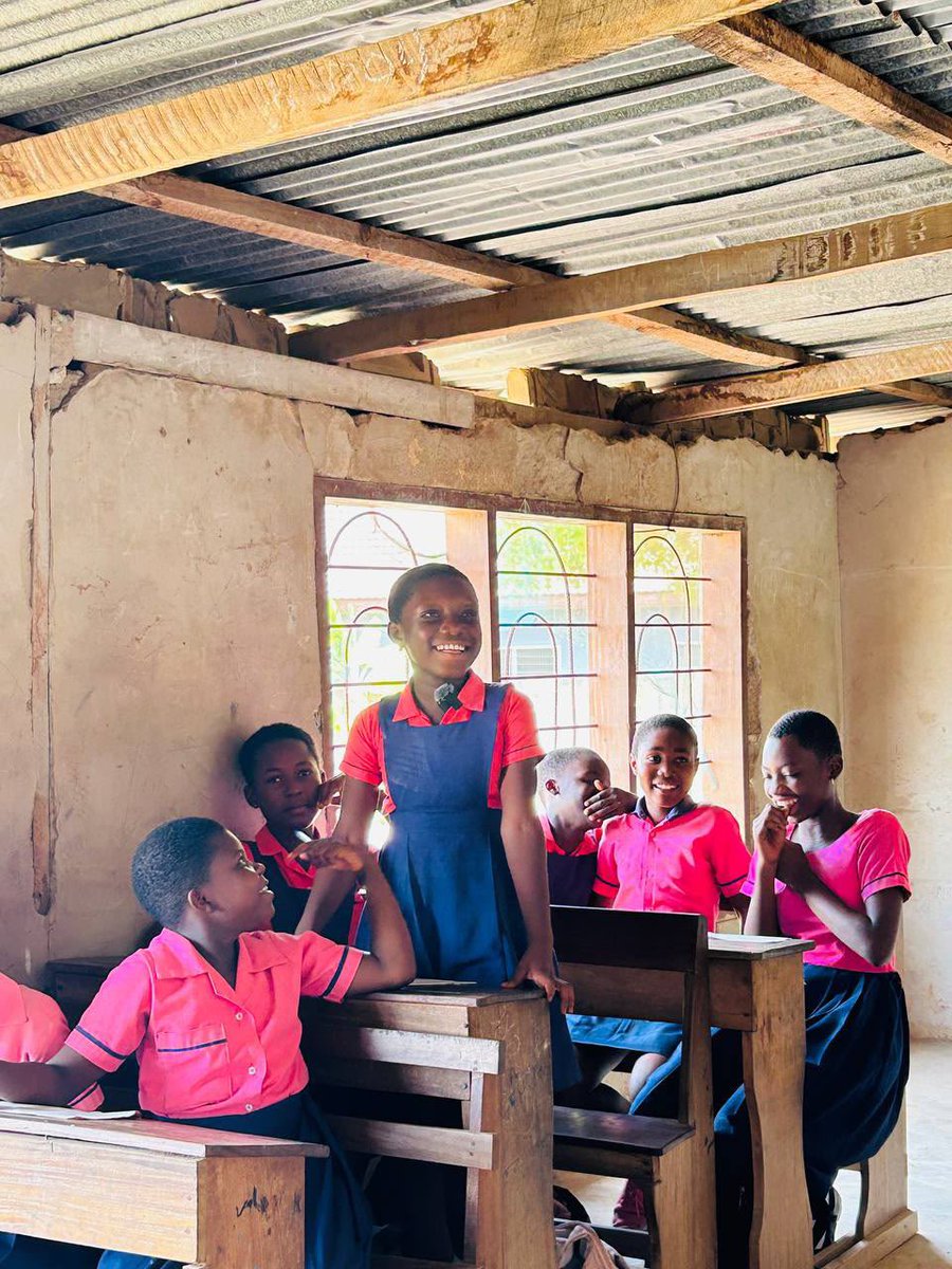 AddiesAfrique's tweet photo. Throwback to championing menstrual dignity across Kumasi for Menstrual Hygiene Day! 🩸💜 Periods don't stop, and neither does our work to end period poverty in the Ashanti Region.
#menstrualhealth #kumasighana #breakthestigma #periodpride #throwbackthursday https://t.co/PXVaMouul8
