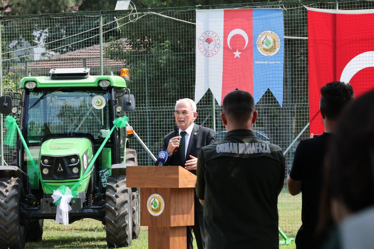 BekirKARACABEY_'s tweet photo. Bursa’da 2026 yılında 38 orman köyümüzde ORKÖY destekleriyle üretime, emeğe ve kırsal kalkınmaya 17 milyon TL katkı sunduk.

Ülke genelinde ise yıl sonuna kadar 3 milyar TL’nin üzerinde destek sağlamayı hedefliyoruz.

Unutmayalım; orman köylümüz güçlendikçe #YeşilVatan güçlenir. https://t.co/U98W0lhgkZ