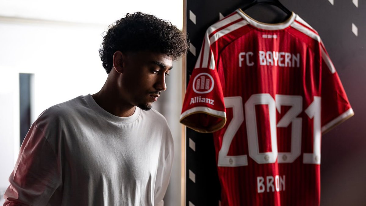 MiaSanMiaNews's tweet photo. Welcome to FC Bayern, Nathaniel Brown! https://t.co/SjVR9jgiXo