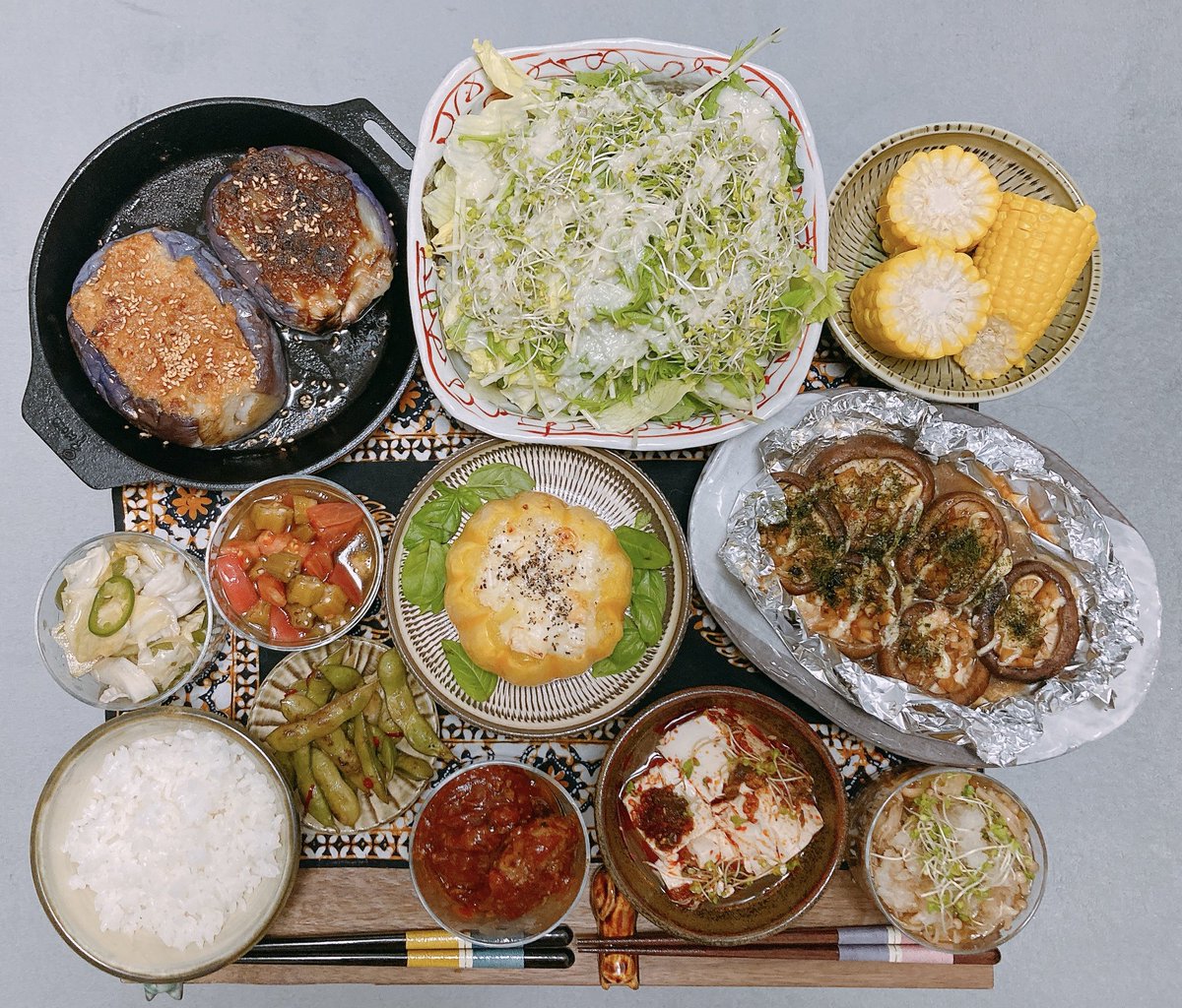 ERirin1028's tweet photo. 今夜の晩御飯🍚
近所に隔週で売りにきているお野菜が美味しくていまの楽しみ♡ https://t.co/ToHCIOY9Kg