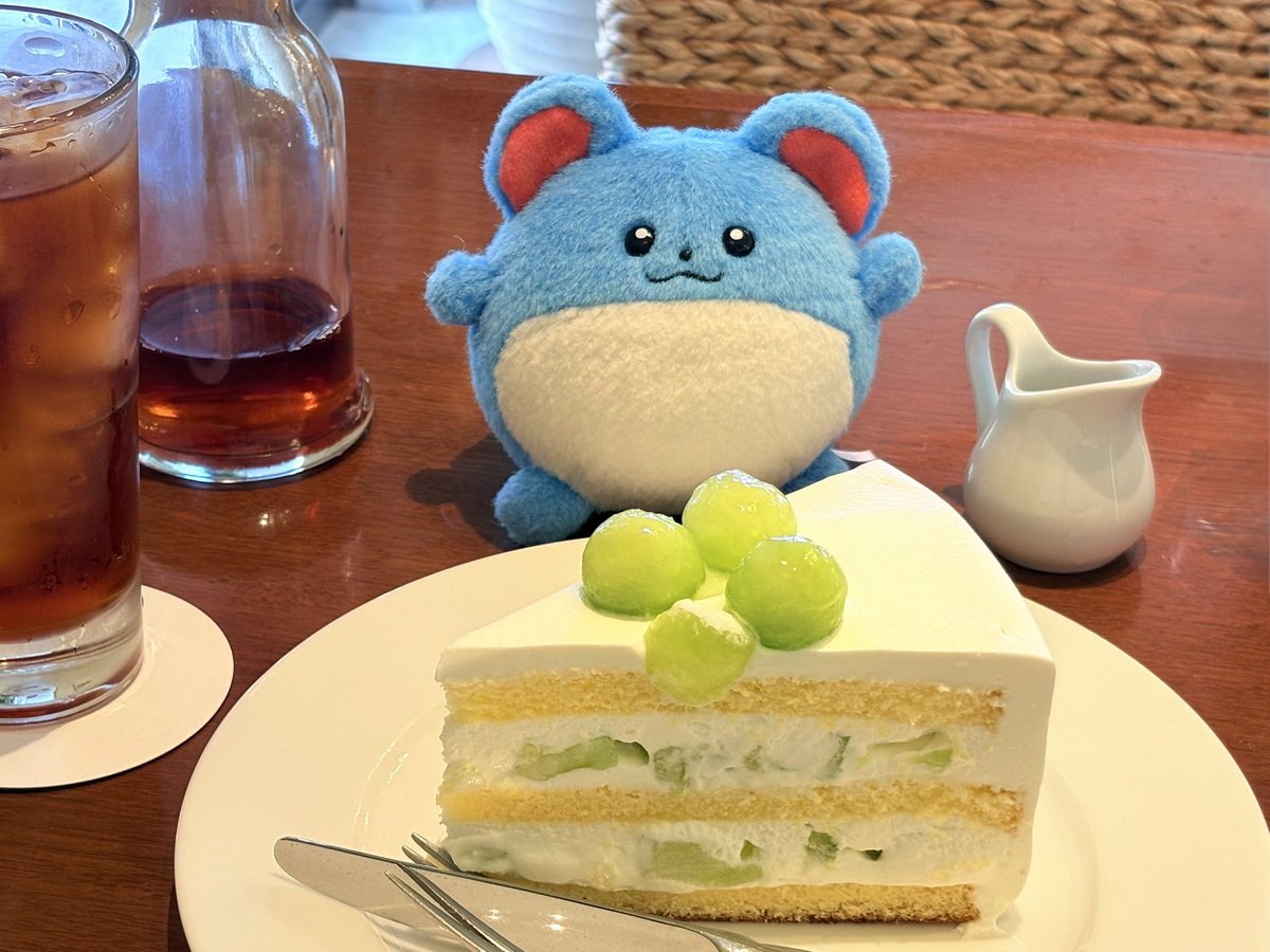 nazuna_marill's tweet photo. マリルお迎え(ほぼ)1年〜🍰 
いつも一緒に遊んでくれてありがとう、仲間も増えたしいろんなもの食べに行こうね https://t.co/jlookmetpt