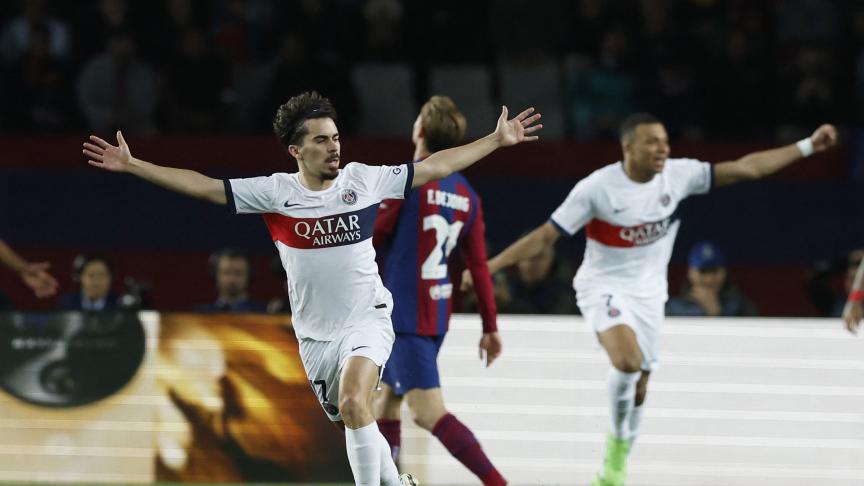 chevalierblancx's tweet photo. Vitinha ÉTEINT le Barca et Pedri systématiquement en club/selection 

Tu m'étonnes que les barcelonais et les fans de Pedri ne manquent pas une occasion pour le descendre https://t.co/95Z1kHVF6J