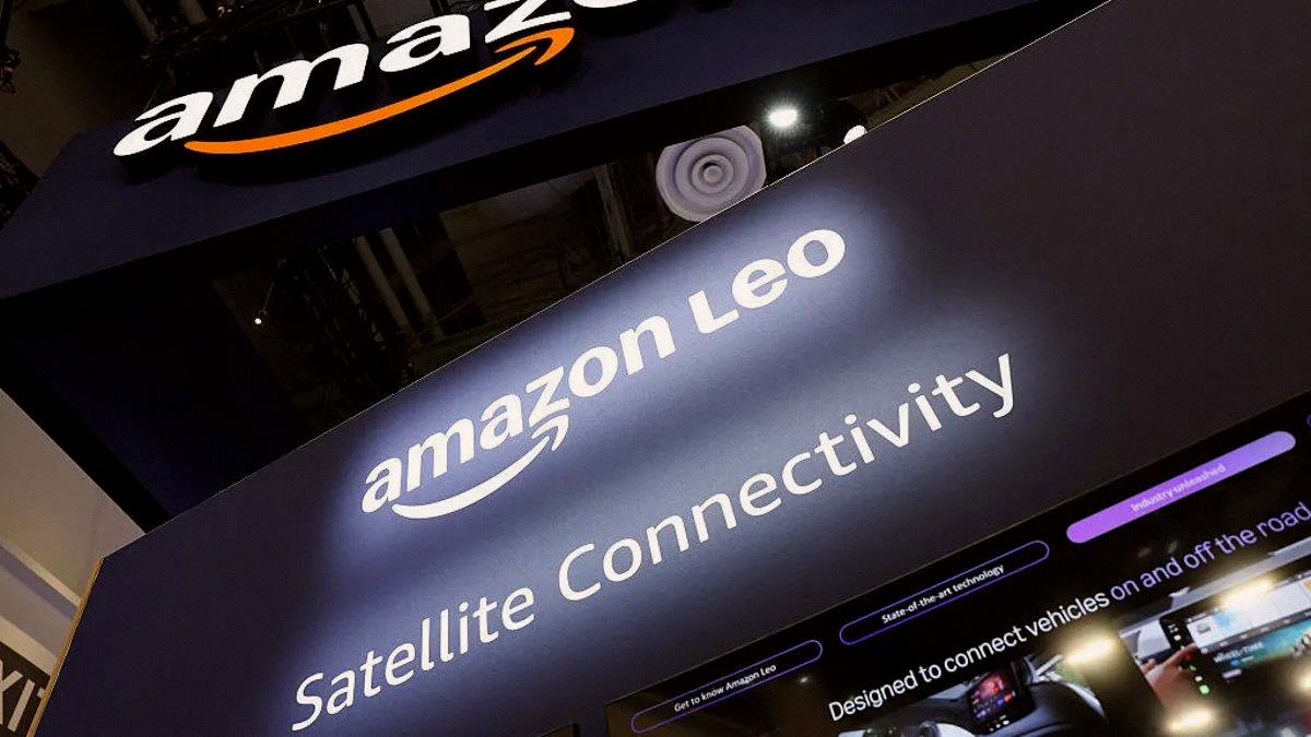 alexandraariley's tweet photo. アマゾン（AMZN）、今年中に自社衛星インターネットサービス開始へ前進🚀

ULAのロケットで29機の衛星を追加投入し、合計390機以上に。これで初期サービス開始条件クリア、ただし1つ問題が…

約60％はULAの旧型アトラスVで打ち上げ。次世代バルカンロケットは2024年デビュー以降たった4回しか飛 https://t.co/xRGPYptJVx