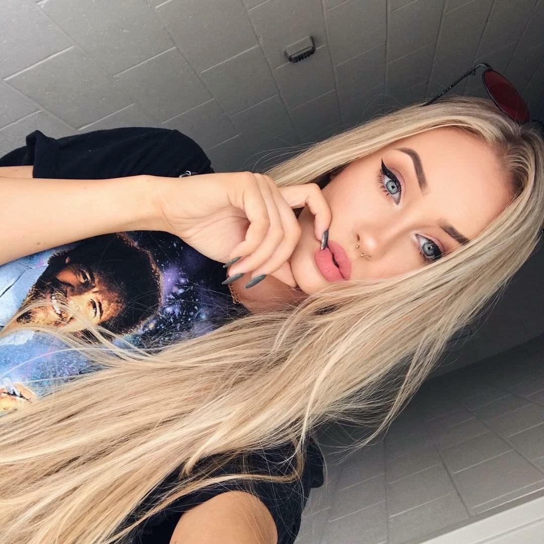 OfAngelWingz's tweet photo. 𝔸𝕧𝕒𝕝𝕖𝕚𝕘𝕙 𝕎𝕚𝕟𝕤𝕥𝕠𝕟
Daughter of: #Opie &amp; #Lyla
Charming, CA

“I’ll always stand up for my family.”
#SOARP/#MayansMC

Retweet&amp;Like much appreciated. https://t.co/MsLgllVM60