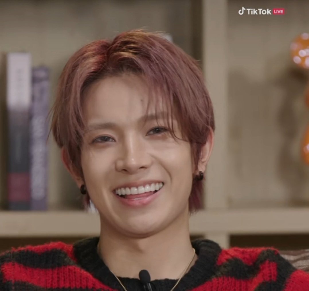 cuddlyheeseung's tweet photo. my favorite smile ❤️‍🩹 https://t.co/Mk4YW4ufL0