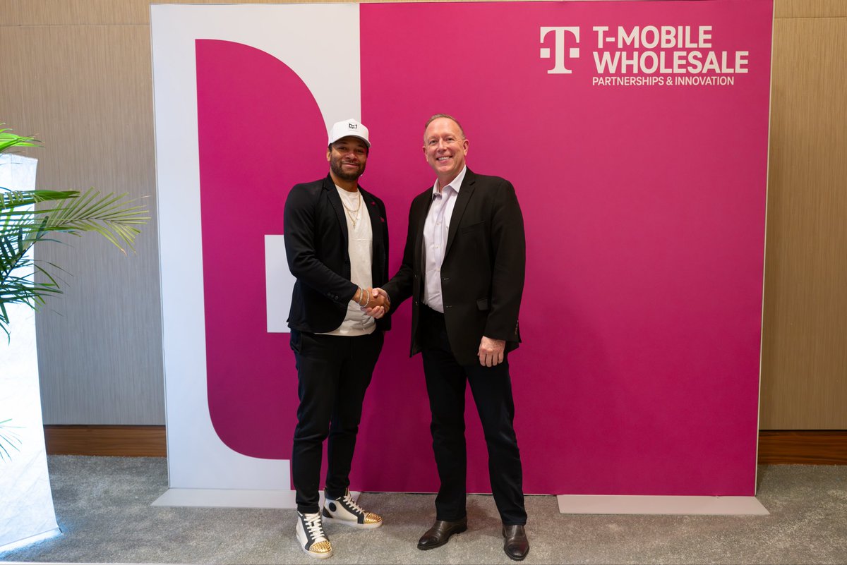 Lexvor_Wireless's tweet photo. Big milestone today: AiR finalized a wireless wholesale agreement with T-Mobile.

This deal enables AiR Agentic Ai to communicate through call and text Globally. 

T-Mobile SVP (Dan T.)
Director of Business Partnerships (Sergio A.) https://t.co/LEyvn5FTWl