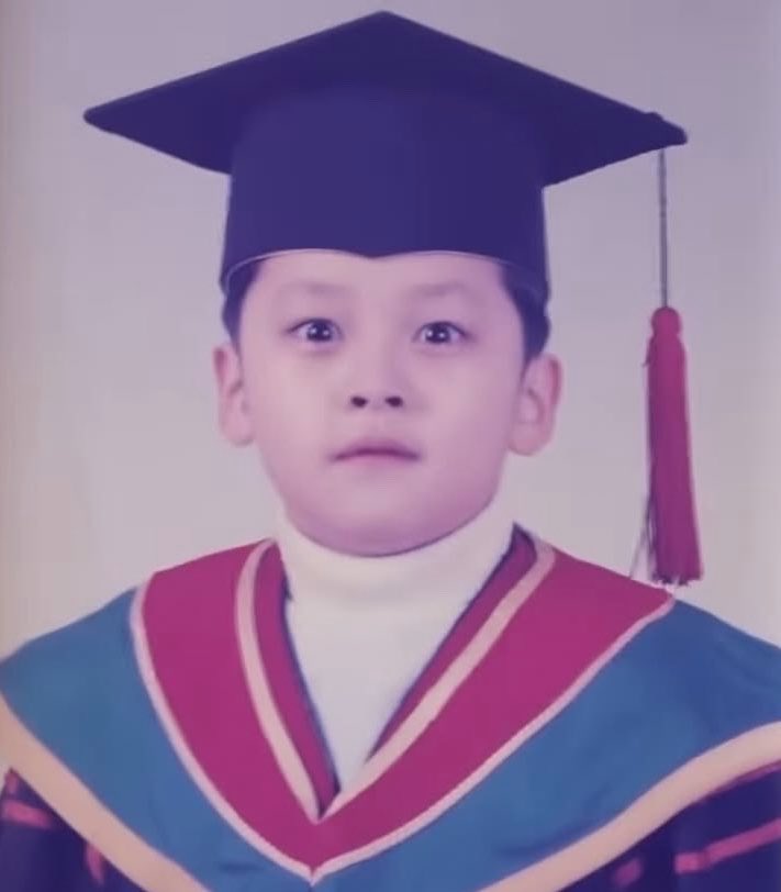 babyleeknow_'s tweet photo. Poem Title: "Potato"
by: elementary school student Lee Minho

"Potato is a magician 
Potato can be boiled
Potato can be steamed 
or become potato chips.
Potato is a magician.
I like that potato." https://t.co/v1OQevlFGo