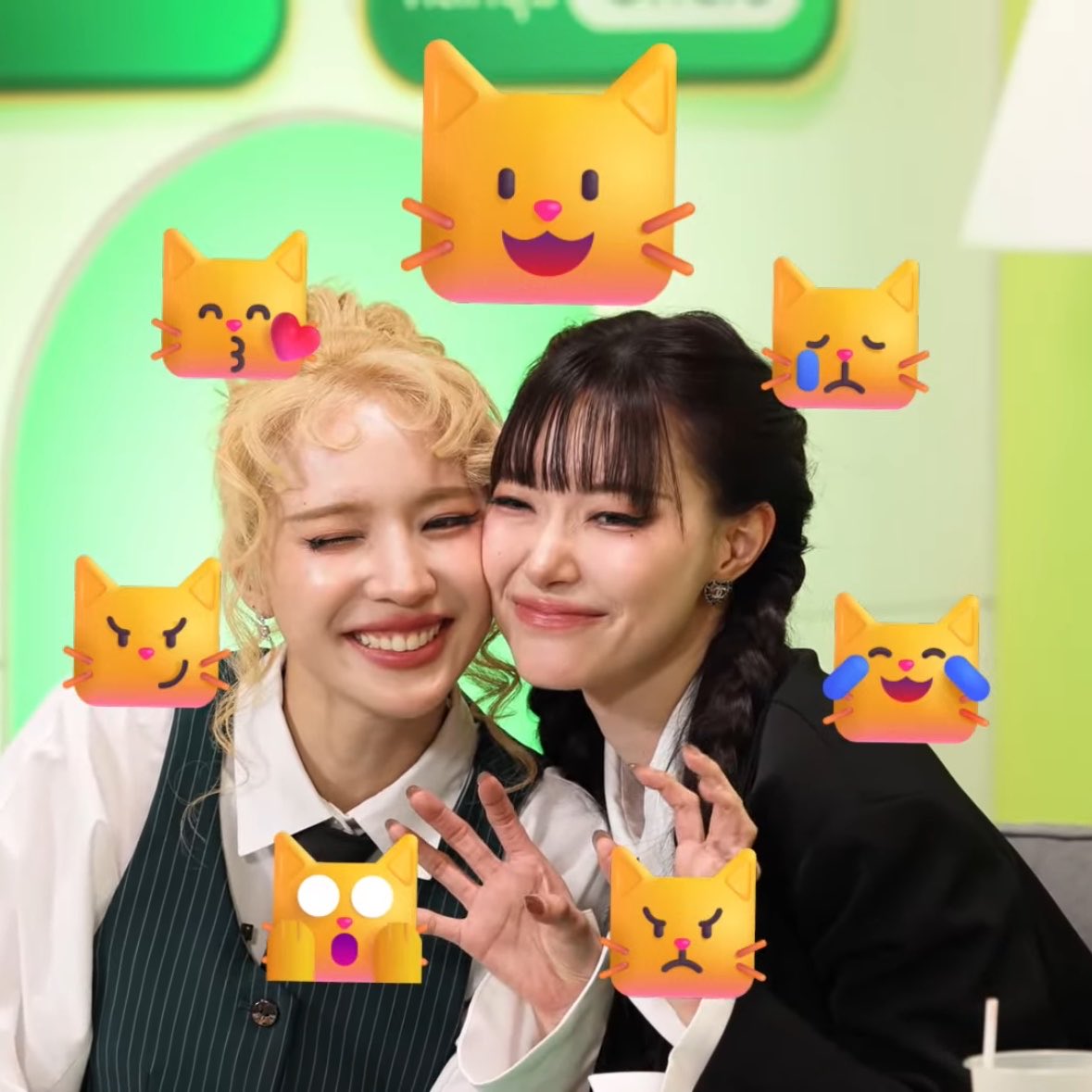 janhaeluvr's tweet photo. EMOJI CHEEK KISS OH MY GOSHHH

GRABFOOD X JanJingjingJewel
#GrabFoodถูกกว่าชัวร์xJanJingjingJewel https://t.co/pqCdlEgooI