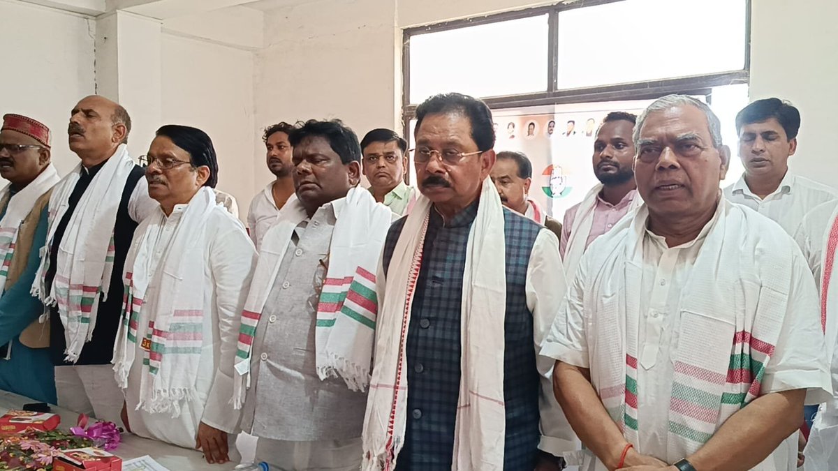 dpsahuINC's tweet photo. आज चंदवा (लातेहार) में आयोजित पंचायत कांग्रेस कमेटी की महत्वपूर्ण बैठक में सम्मिलित होकर संगठन को बूथ एवं पंचायत स्तर तक मजबूत बनाने पर विस्तृत चर्चा की।

इस अवसर पर प्रदेश एवं जिला नेतृत्व के मार्गदर्शन में संगठन विस्तार, सदस्यता अभियान तथा जनहित के मुद्दों को लेकर https://t.co/nN7BR2VRNC