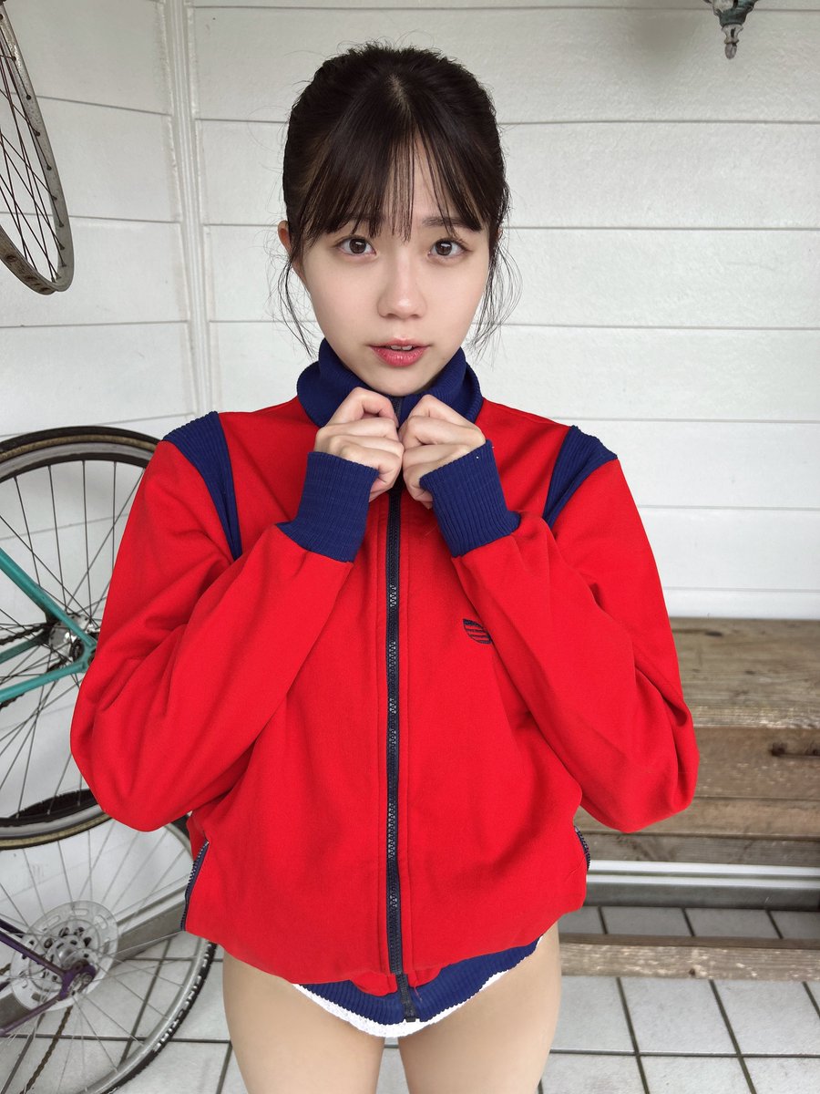 Lets_chikochiko's tweet photo. 美ボディ目指してジム行ってきた〜！！！
目指すは、、夢はでっかく、、写真集🫪💭

#FRIDAY 見てね💞 https://t.co/wLMhatz9sb
