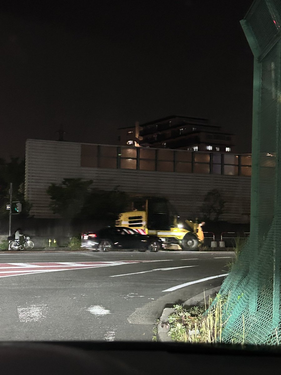 9116363M's tweet photo. ロードスイーパー！？ https://t.co/DgPLZOMRGs
