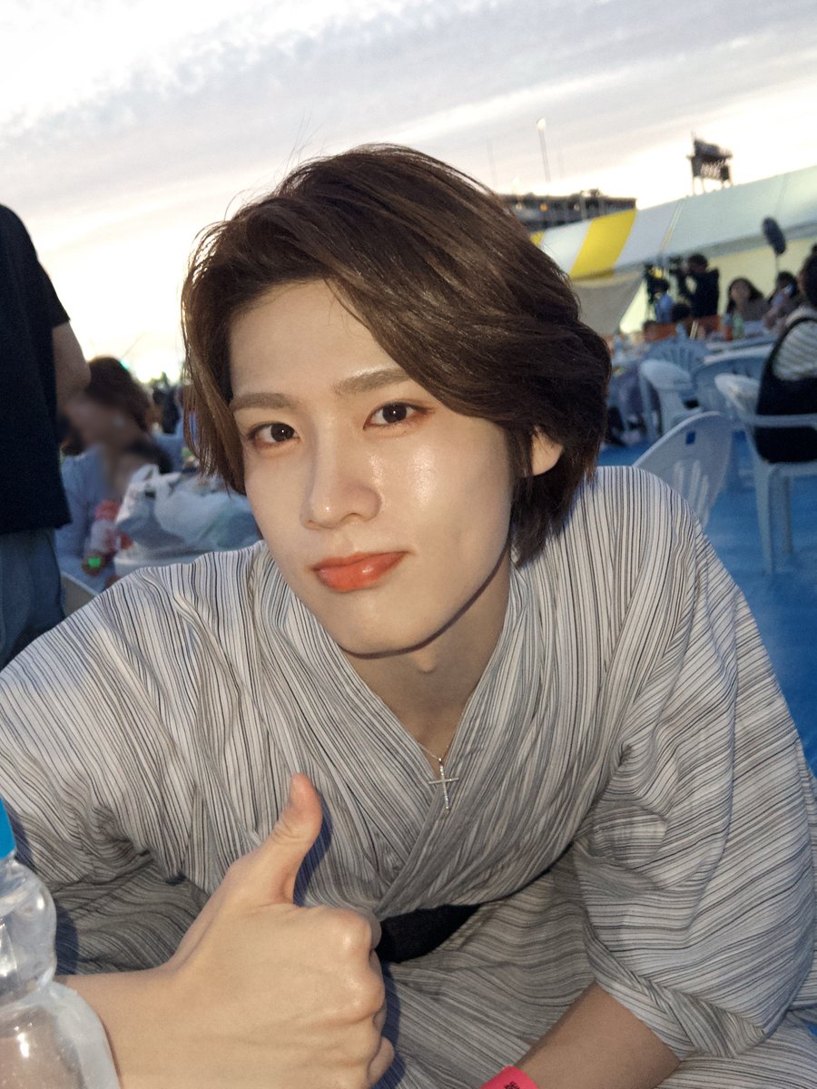 official_DXTEEN's tweet photo. [#田中笑太郎]
なるちゃんお誕生日おめでとう🎂🐬
素敵で最高な一年にしようネ❕❕❕
一緒に花火大会行けて嬉しかったよ😽
またでーとしよーね(o・・o)/
にゃんにゃん！おめでと💖

#HAPPYNALUDAY
#DXTEEN #TANAKASHOTARO https://t.co/qJXYVnTOxR