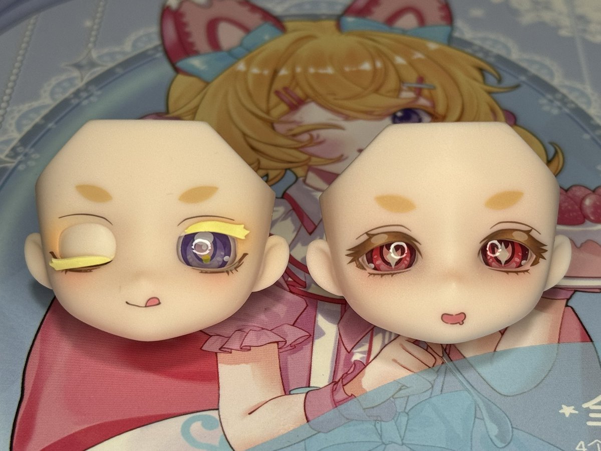 chick_hops's tweet photo. 今日のブラインドドール
Mirai Dolle 星愿少女 BJD 甜甜さん
苺のケーキかパフェの様な衣装がとても可愛いです。
まぶたの可動するギミックがあるので豊かな表情付けができるのが特徴。
まぶたの動かない瞳の雰囲気が違う顔パーツや胸のサイズが違うパーツも付いていて好みで付け替えられるのが素敵✨ https://t.co/iWY8631kC1